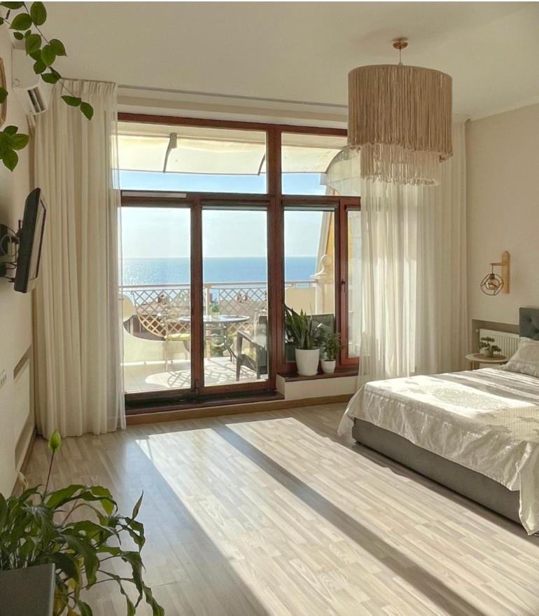 Apartment In Arcadia Palace With Sea View! 敖德萨 外观 照片